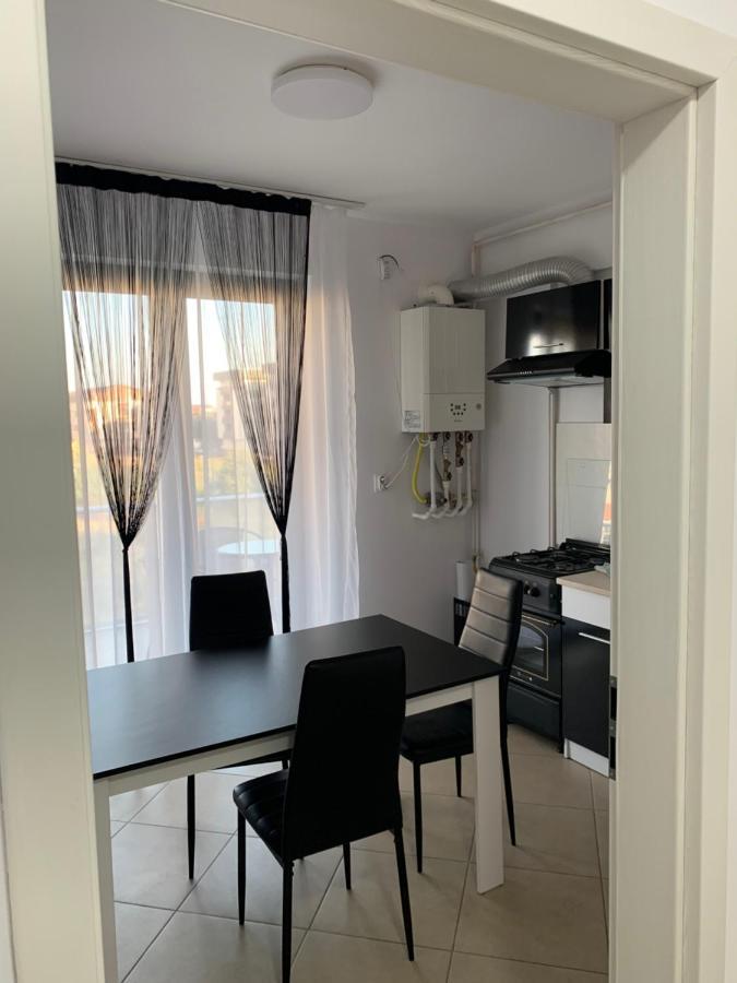 Luxury Studio Bukarest Eksteriør billede